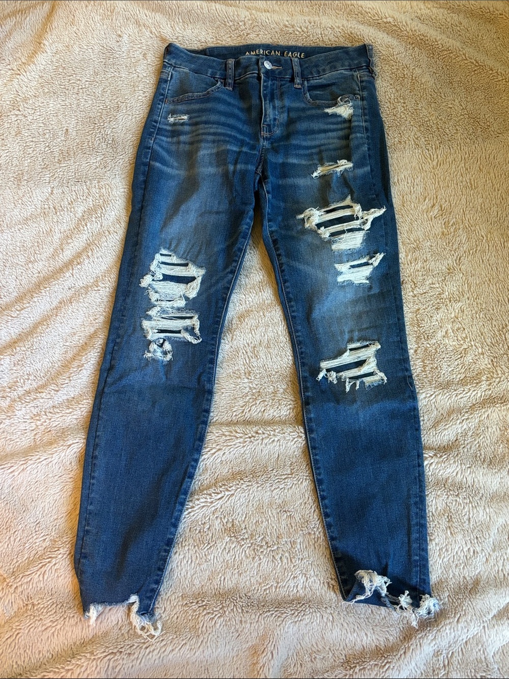 American Eagle Outfitters Women's Dark Blue Distressed Skinny Jeans